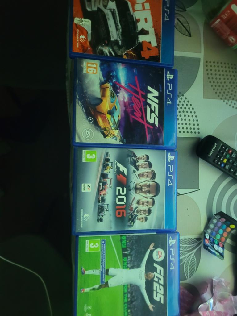 PS4 Games Bundel: DiRT 4, NFS Heat, F1 2016, FC25, Spelcomputers en Games, Games | Sony PlayStation 4, Ophalen, Gebruikt, 1 speler