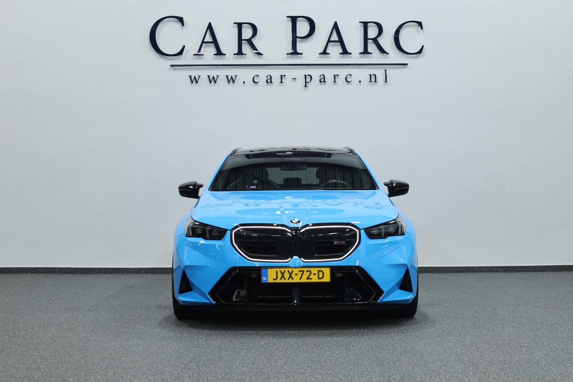 BMW 5-serie Touring M5 INDIVIDUAL RIVIERA BLUE/M DRIVERS PRO, Auto's, Dealer onderhouden, Gebruikt, 2000 kg, Vierwielaandrijving