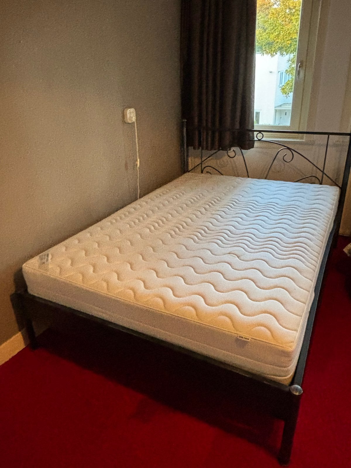 Tweepersoonsbed  matras en lattenbodem, Ophalen, Gebruikt, Eenpersoons, Zwart