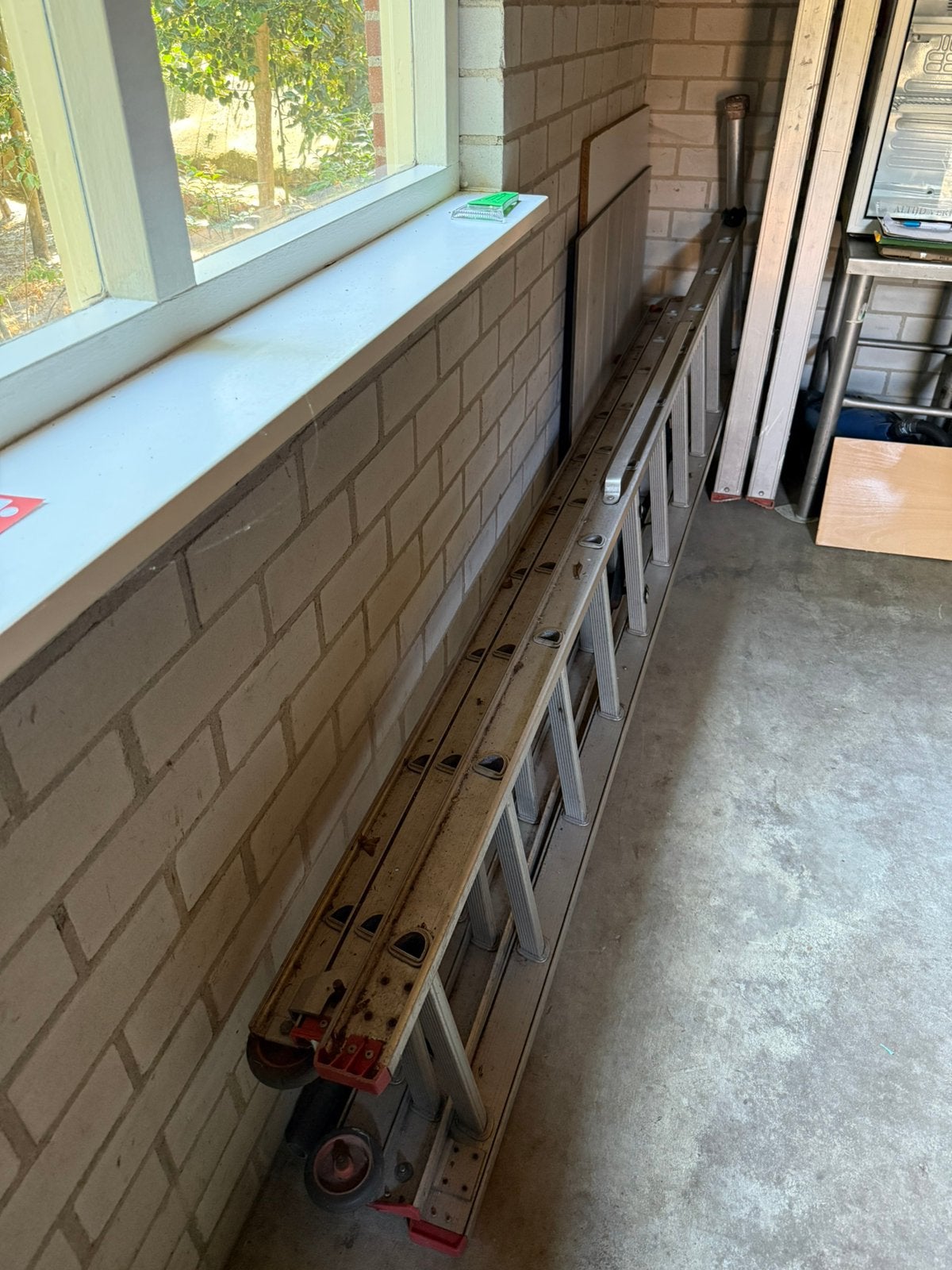 Altrex Trapleer 3x10 treden met stabiliteitsbalk, Ophalen, Gebruikt, Minder dan 2 meter