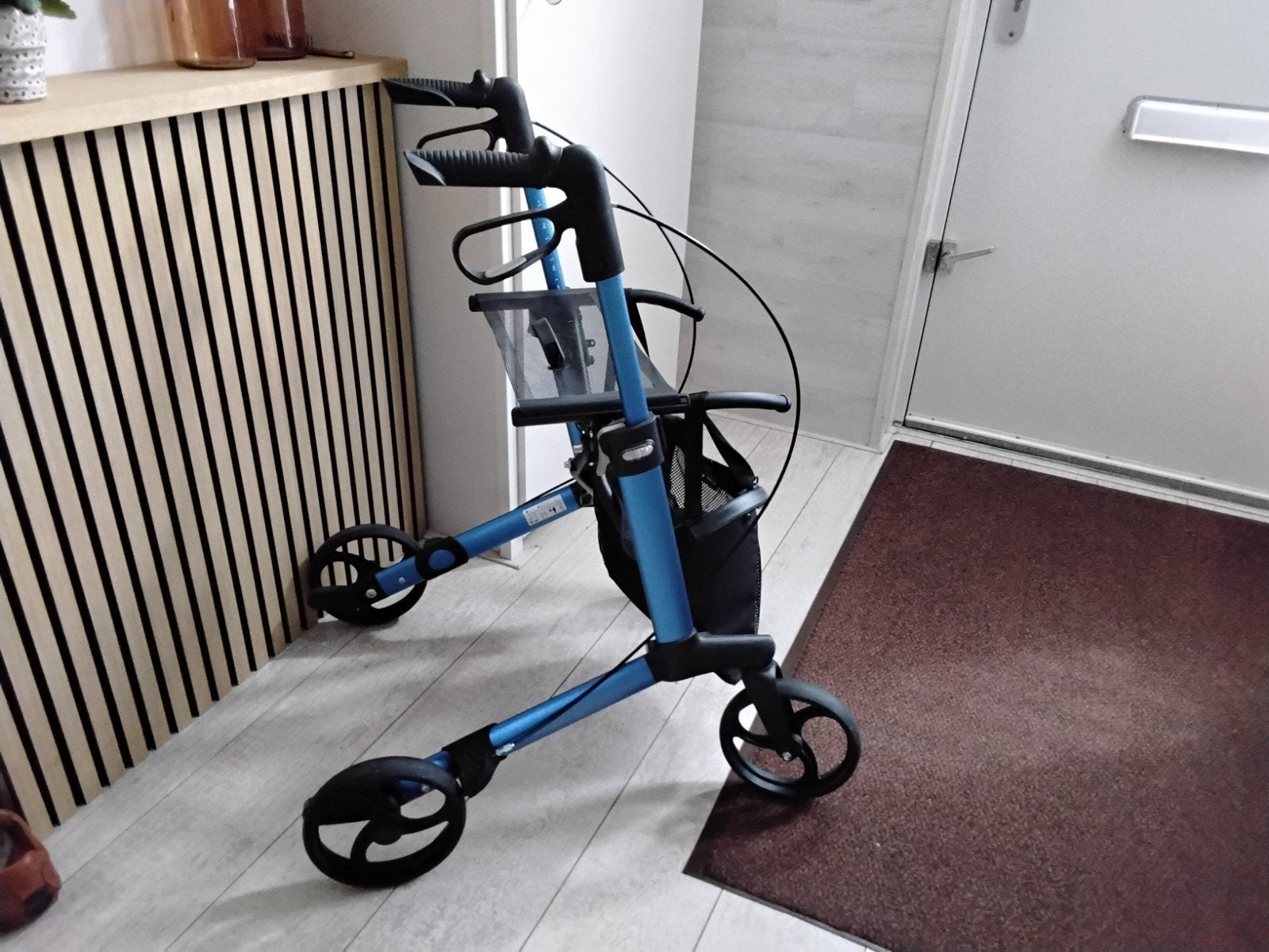 rolllator, Ophalen, Lichtgewicht, Zo goed als nieuw