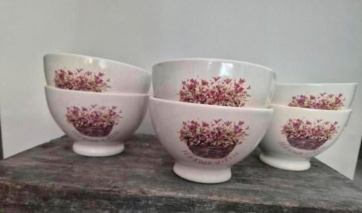 Kommen Jet ter Steege Platycodon shell pink, Nieuw, Ophalen of Verzenden, Kom(men), Overige stijlen