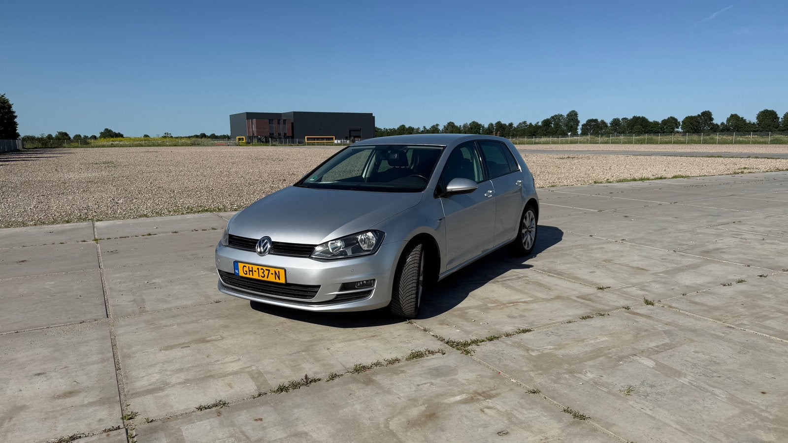 Volkswagen Golf 1.2 TSI 77KW 5D 2015 Grijs, Voorwielaandrijving, Euro 6, 4 cilinders, 610 kg