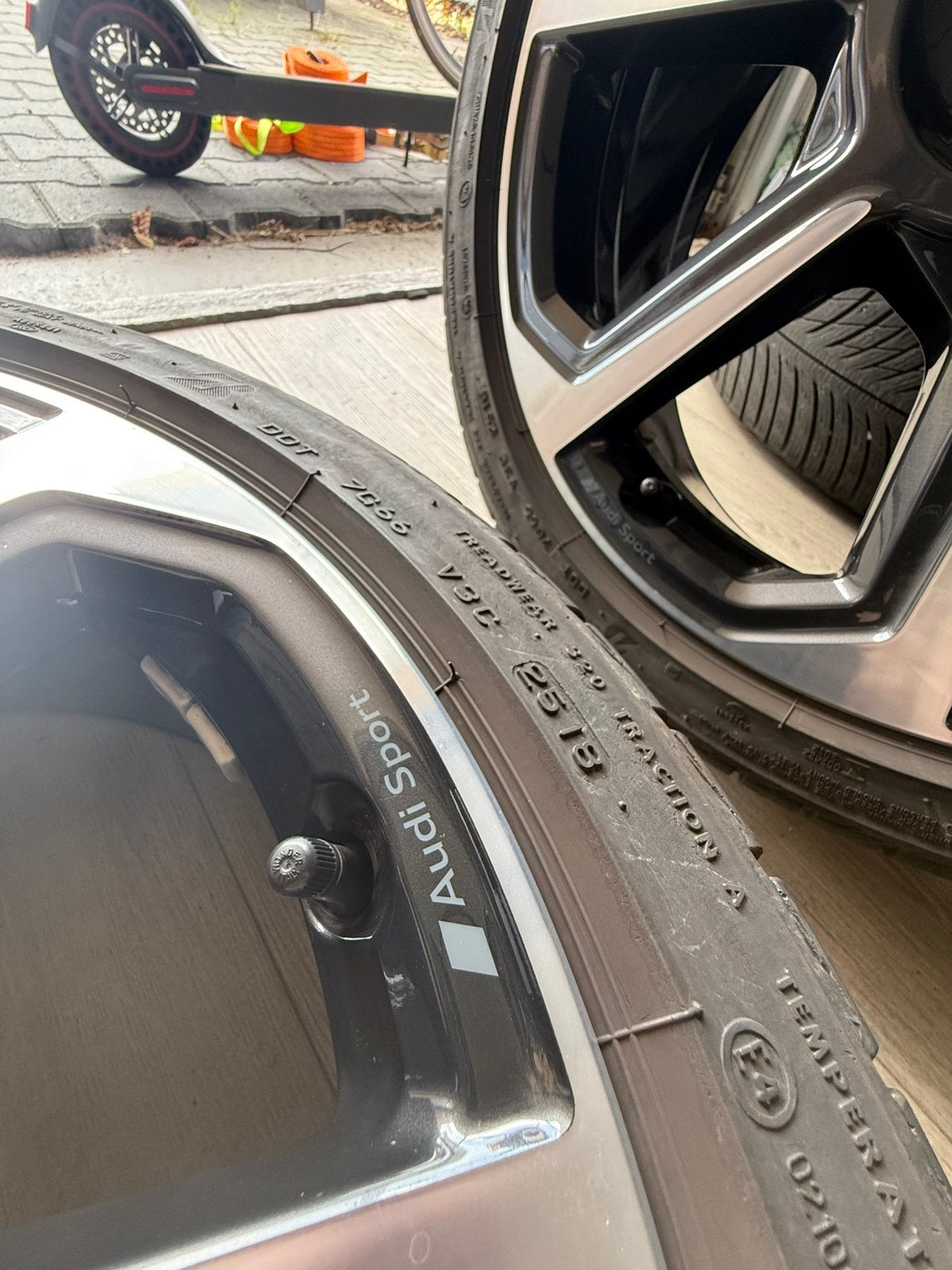 Orgineel audi A1/18inch/5x100/audi sport, 18 inch, AUDI SPORT, ----, Banden en Velgen