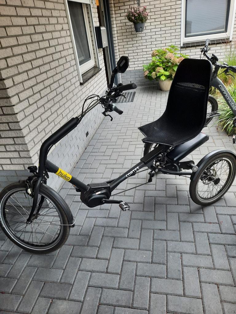 Huka Cortes driewieler zo goed als nieuw Comfortabel stabiel, Fietsen en Brommers, Fietsen | Driewielfietsen, Zo goed als nieuw