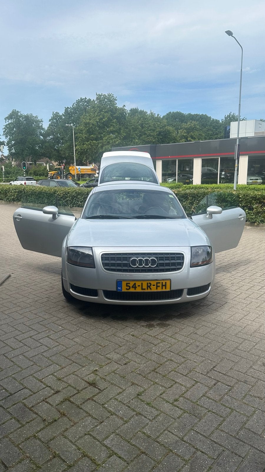 Audi TT 1.8 Turbo Coupe 110KW 2003 Grijs, Auto's, Audi, Voorwielaandrijving, TT, 4 cilinders, 4 stoelen