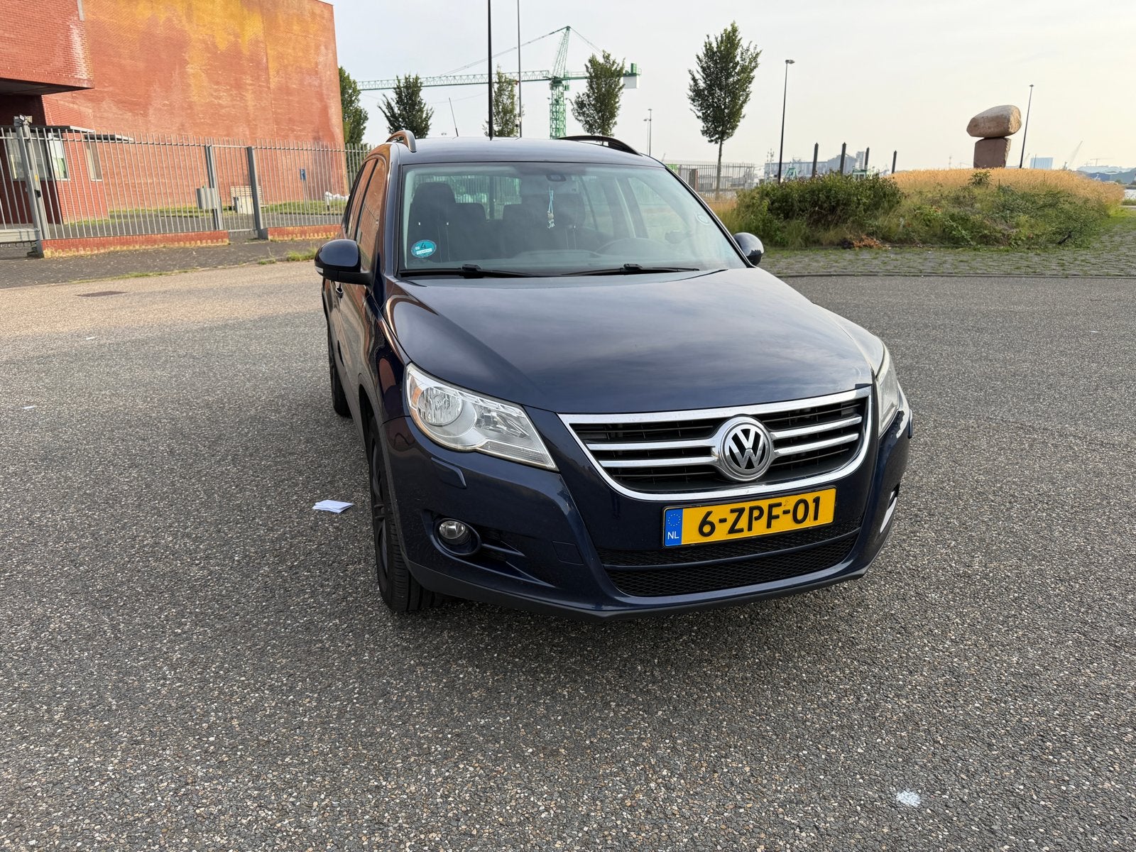 Foto 4 van Volkswagen Tiguan 1.4 TSI 90KW BMT 2010 Blauw