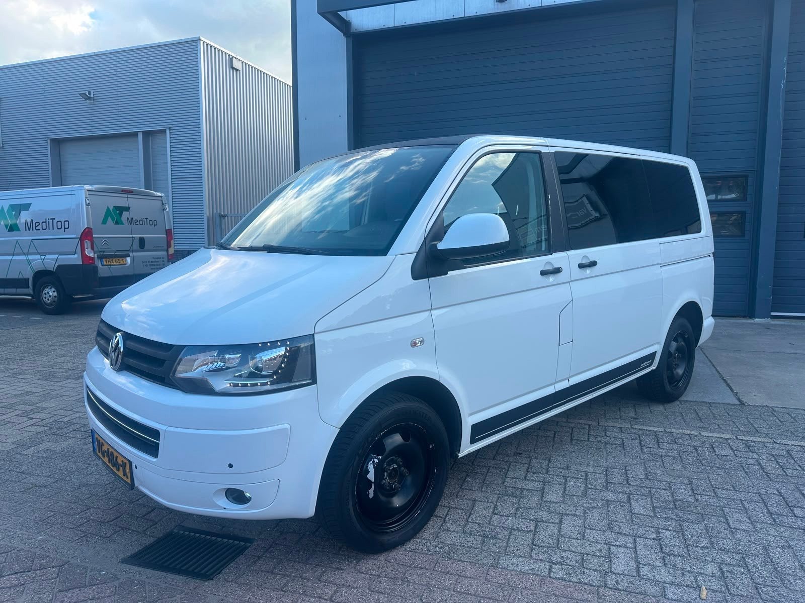 Volkswagen Transporter 2.0 TDI L1H1 DC Xenon Led 2014, Auto's, Bestelauto's, Voorwielaandrijving, Euro 5, Stof, Gebruikt