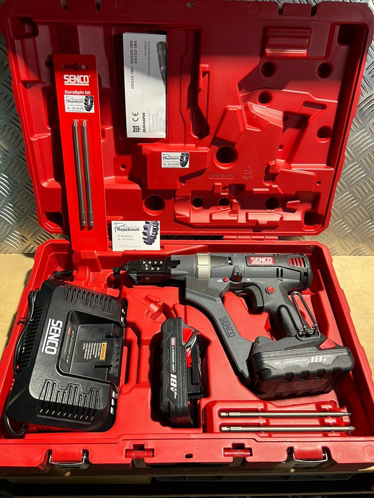 Senco duraspin accu bandschroef machine type DS525-18v-li-io, Nieuw, Ophalen of Verzenden, Boor- en Schroefmachine, Www.senco.com