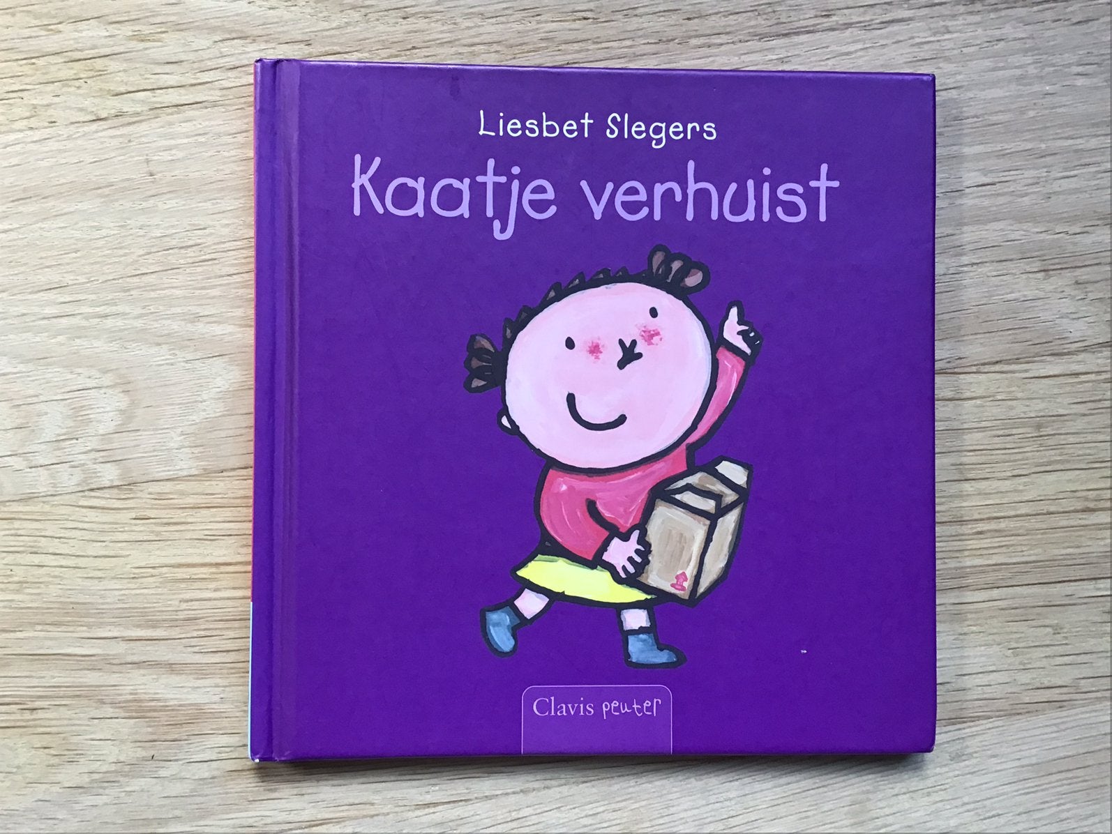 Kaatje verhuist - Liesbet Slegers., Ophalen of Verzenden, Zo goed als nieuw