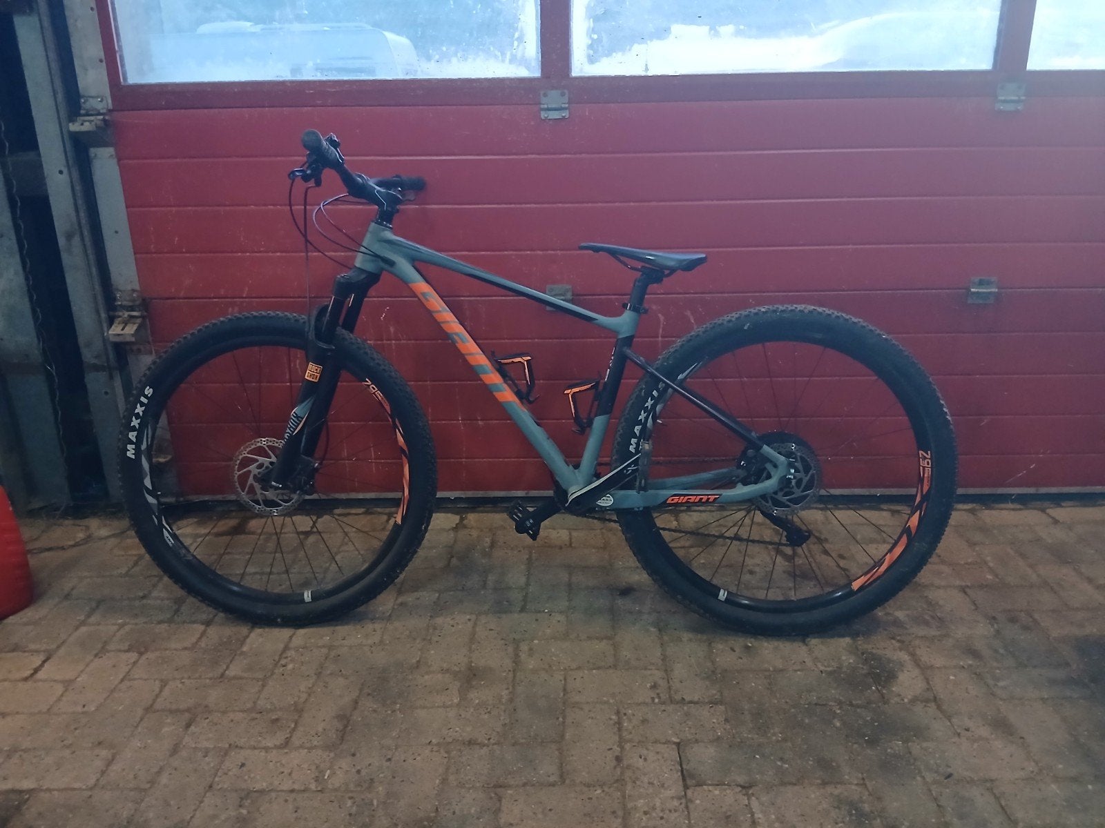 giant panthom, Ophalen, Zo goed als nieuw, Giant