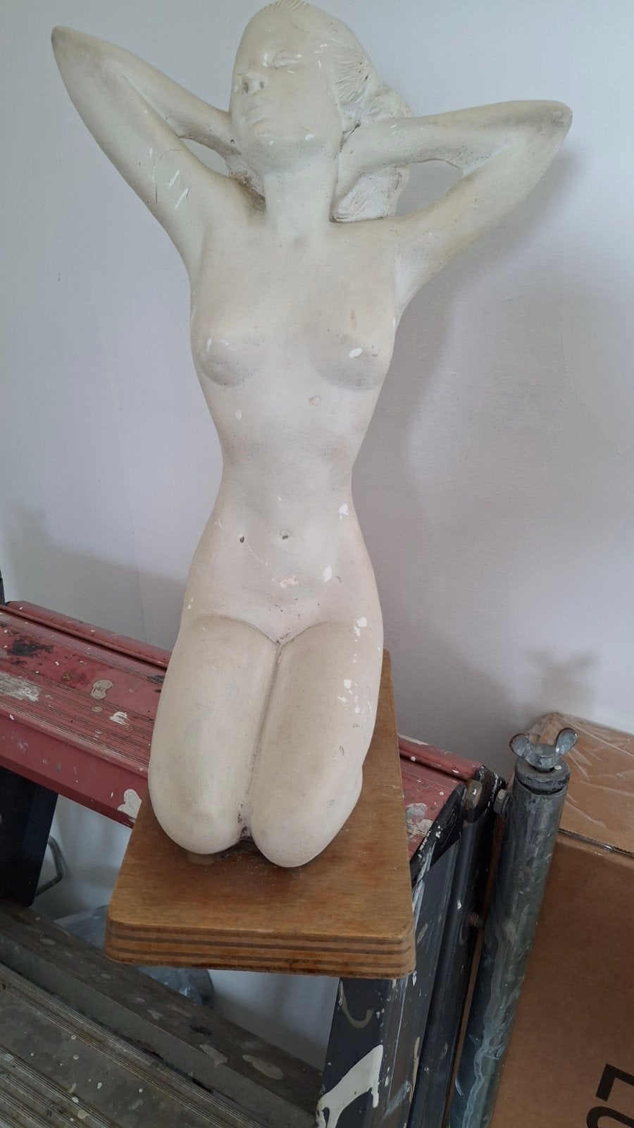 Vrouwelijke torso sculptuur, wit, gips, Ophalen, Gips, 20 - 50 cm, Wit
