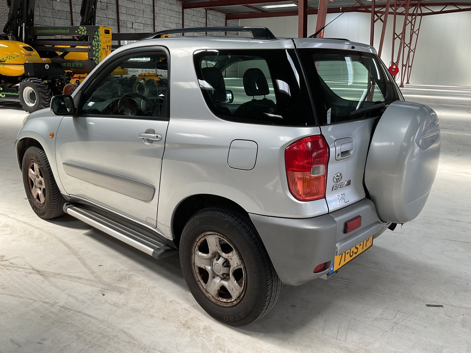 TOY.RAV4 3 DRS BENZ. 2001 RIJDT PRIMA ELEKTR. PAKKET AIRCO, Auto's, Voorwielaandrijving, Metallic lak, 4 cilinders, Bedrijf
