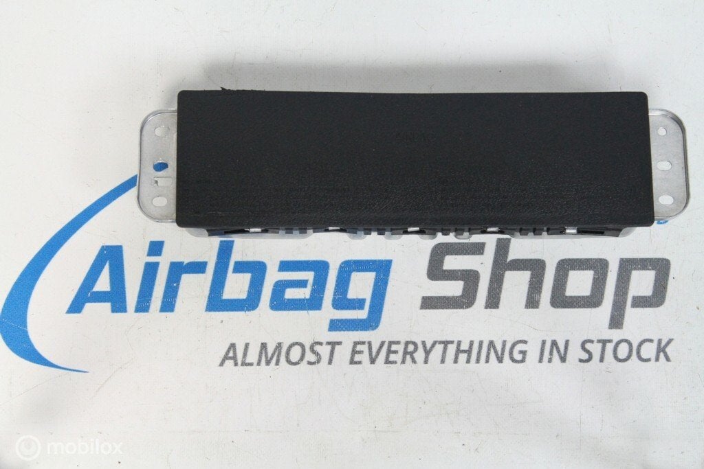 Knie airbag Mercedes A klasse W177 (2018-heden)