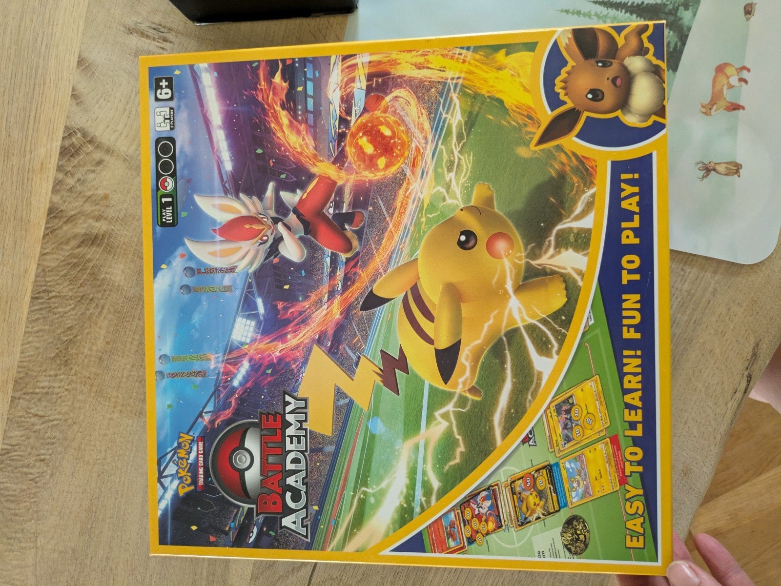 Pokemon battle academy bordspel, Hobby en Vrije tijd, Gezelschapsspellen | Bordspellen, Ophalen