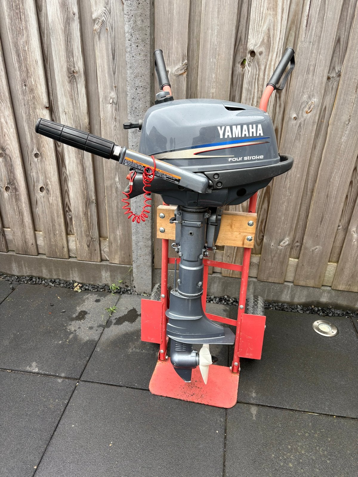 Yamaha 4 PK buitenboordmotor steekwagen 12 lt brandstoftank, Ophalen, Minder dan 5 pk, Viertaktmotor, Zo goed als nieuw