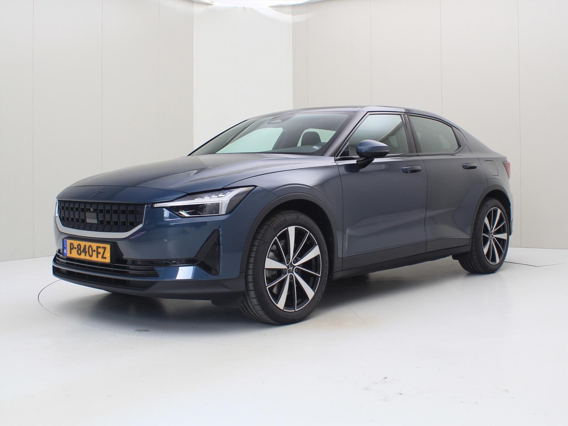 Polestar 2 Standard Range Single Motor 63kWh 225pk 91.65% So, Auto's, Polestar, Automaat, Stof, Gebruikt, Zwart