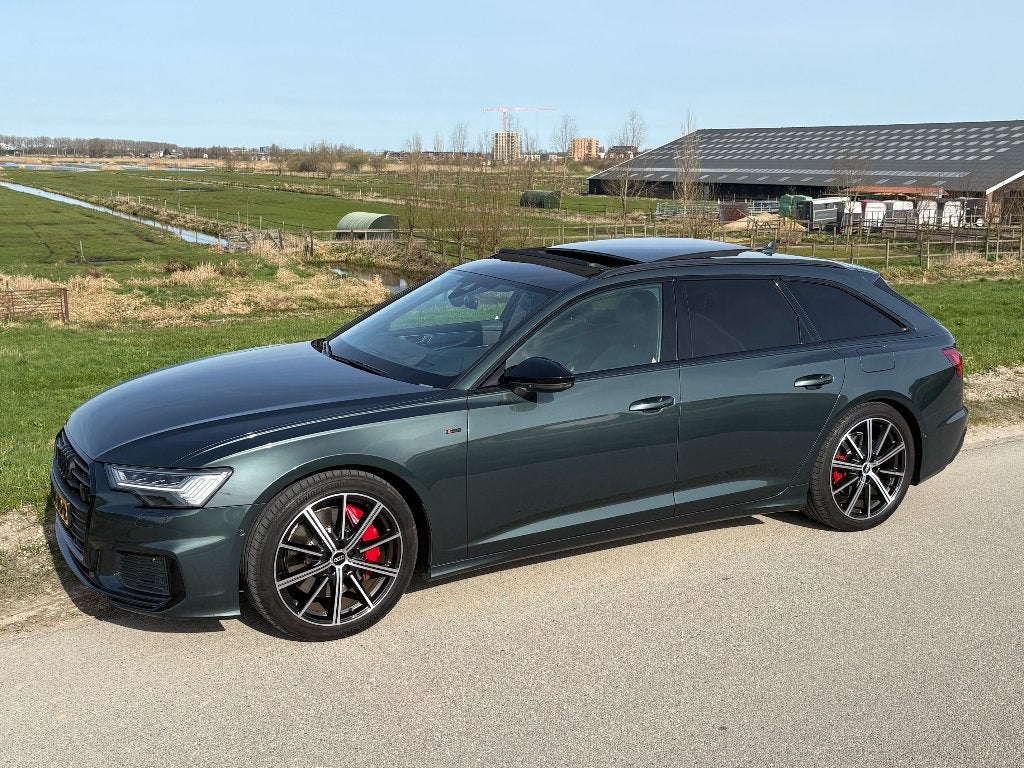 Audi Exclusive A6 Avant 55 TFSI e Competition 367pk C8 2022, Automaat, Zwart, 367 pk, Leder