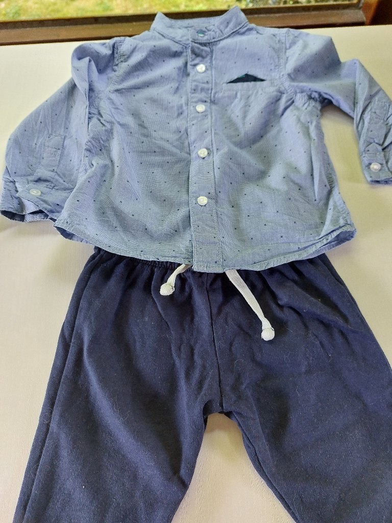 blauw broekje en blauw bloesje met ponchet mt.86, lees !, Kinderen en Baby's, Ophalen of Verzenden, Zo goed als nieuw, Setje, Jongetje