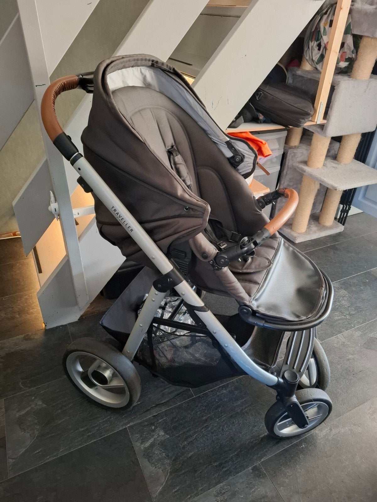 mutsy traveller, kinderwagen, babywieg t.e.a.b., Ophalen, Gebruikt