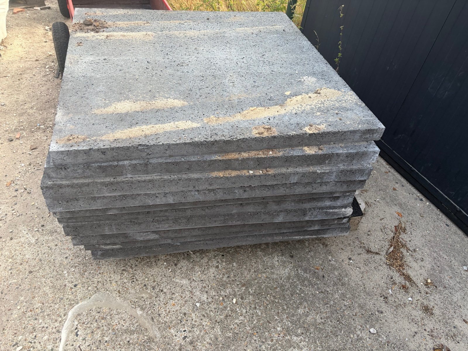 Gebruikte betonnen terrastegels - 10 m² of meer, Tuin en Terras, Tegels en Klinkers, Ophalen, Zo goed als nieuw, 10 m² of meer