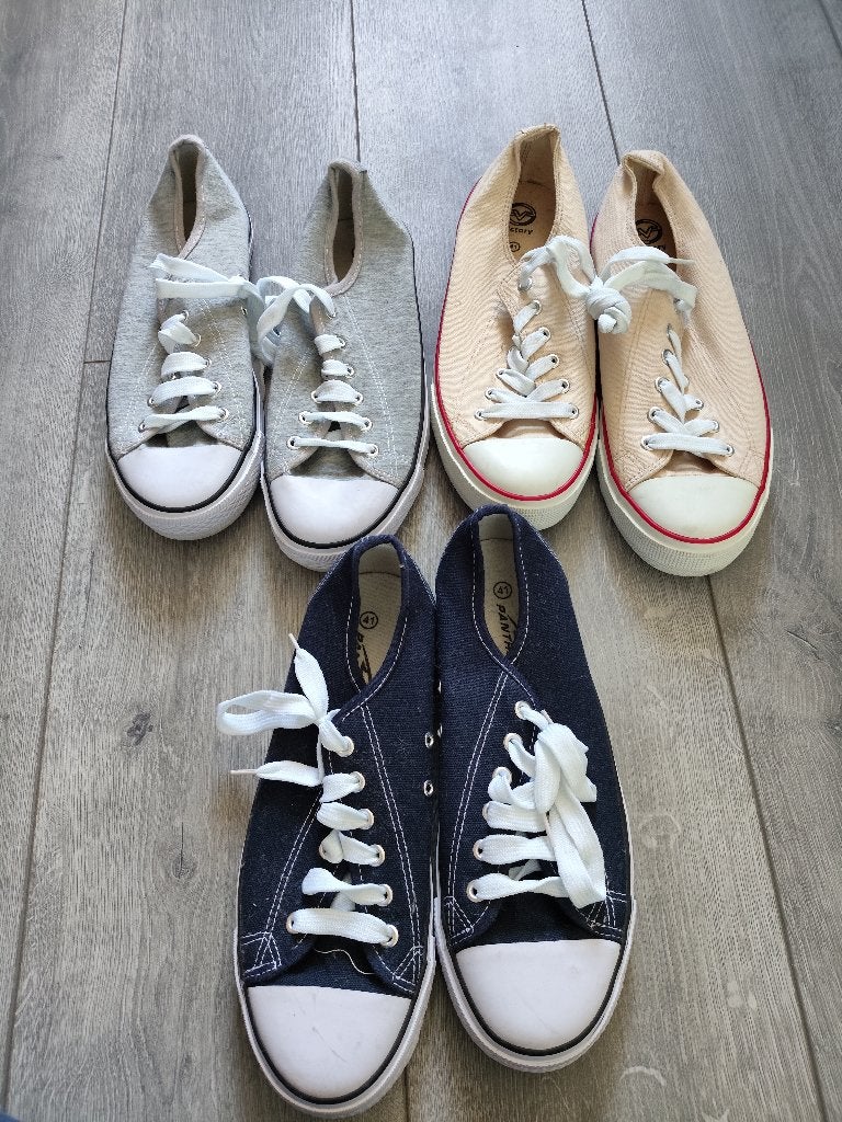 3 paar gympen. Maat 41 in zeer nette staat voor 9,95 euro, Ophalen of Verzenden, Nieuw, Sneakers of Gympen