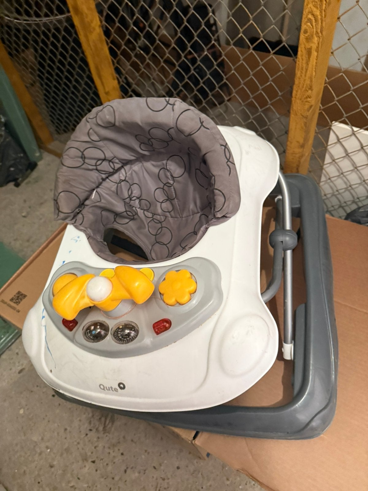 Baby seater, Ophalen of Verzenden, Zo goed als nieuw