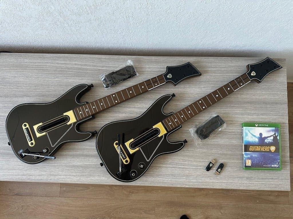 Guitar Hero Live Xbox one met 2 gitaren, Muziek, 2 spelers, Eén computer, Ophalen of Verzenden