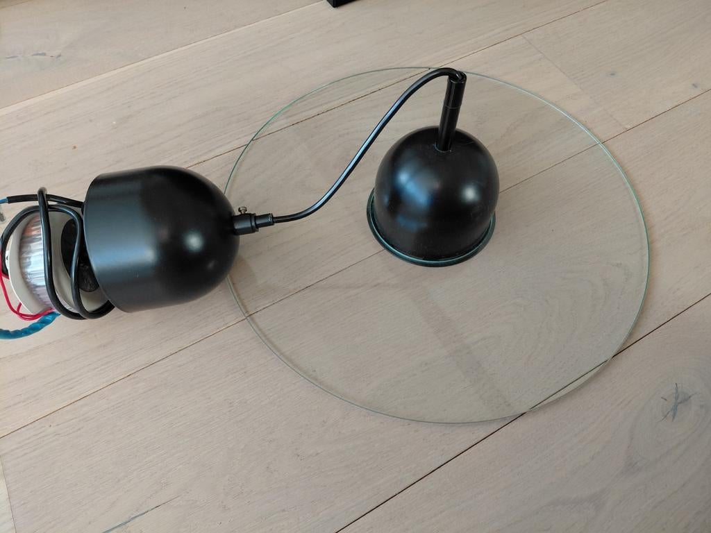 Moderne Zwarte Hanglamp met Glazen Plaat, Ophalen of Verzenden, Zo goed als nieuw, Glas, 75 cm of meer