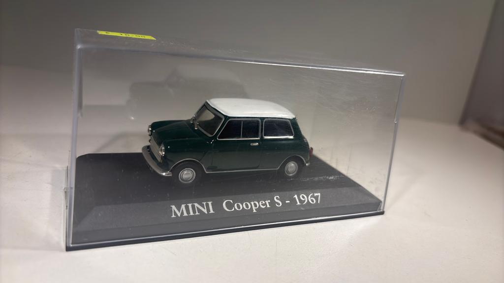 Mini cooper s 1967 atlas 1.43