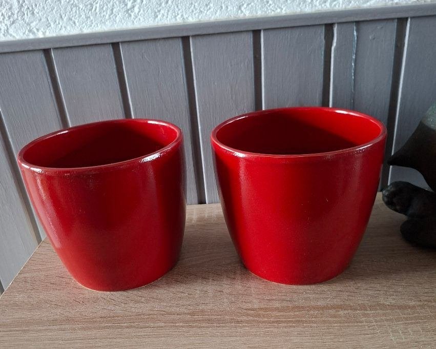2 Rode bloempotten, Rond, Ophalen of Verzenden, Zo goed als nieuw, Aardewerk