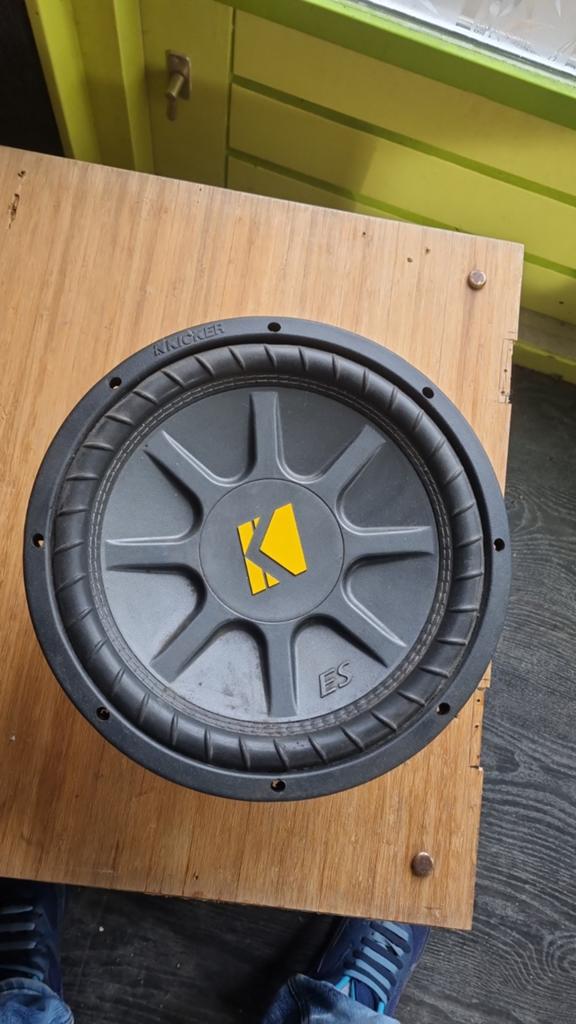 Kicker subwoofer, Auto diversen, Ophalen of Verzenden, Gebruikt