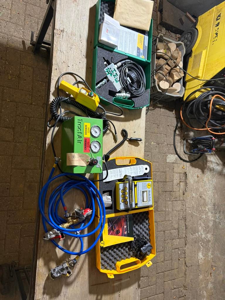 Luchtremmen + hydraulische remmen tester -remdruk meter agro, Doe-het-zelf en Verbouw, Meetapparatuur, Zo goed als nieuw, Ophalen of Verzenden
