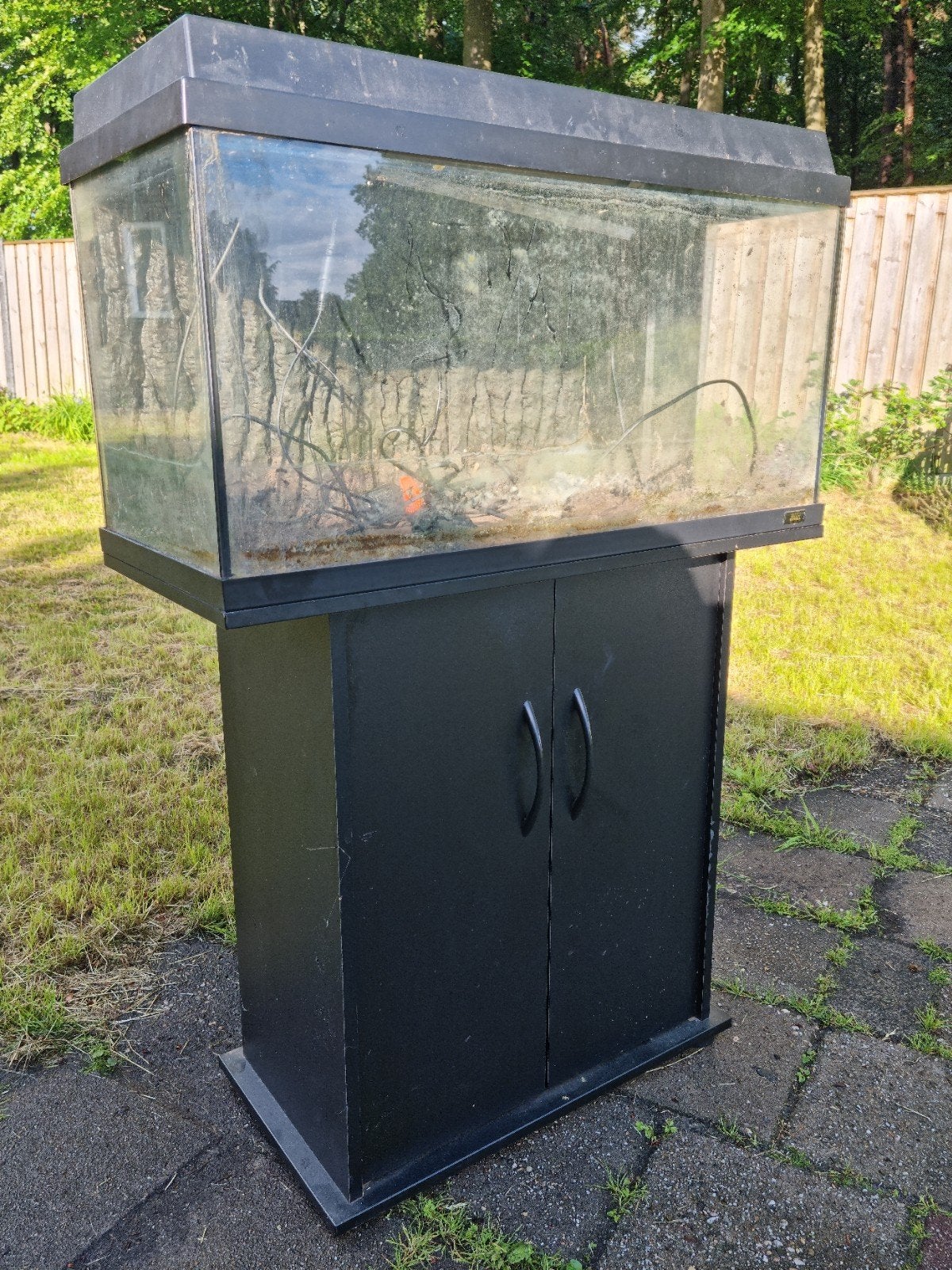 Schitterend aquarium op meubel! Circa 80x30x40cm led + achte, Inclusief toebehoren, Ophalen of Verzenden, Zo goed als nieuw, Leeg aquarium