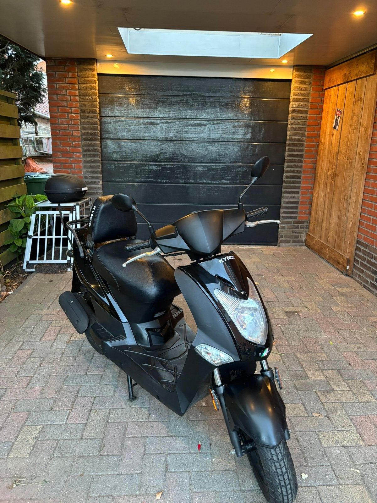 Scooter kymco agility 50, Fietsen en Brommers, Ophalen, Zo goed als nieuw, Benzine, Agility