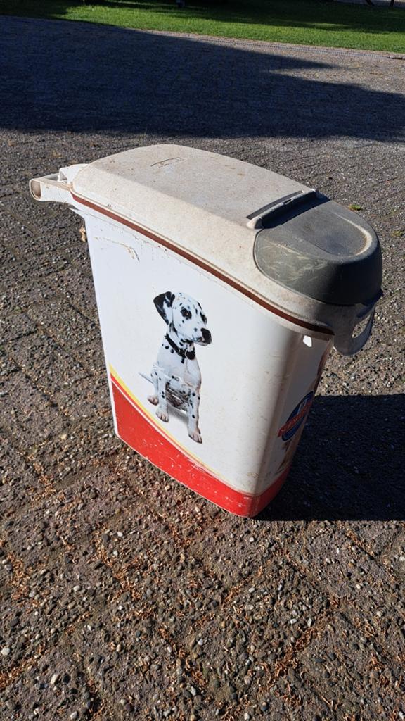 Voerton curver, Dieren en Toebehoren, Ophalen, Gebruikt