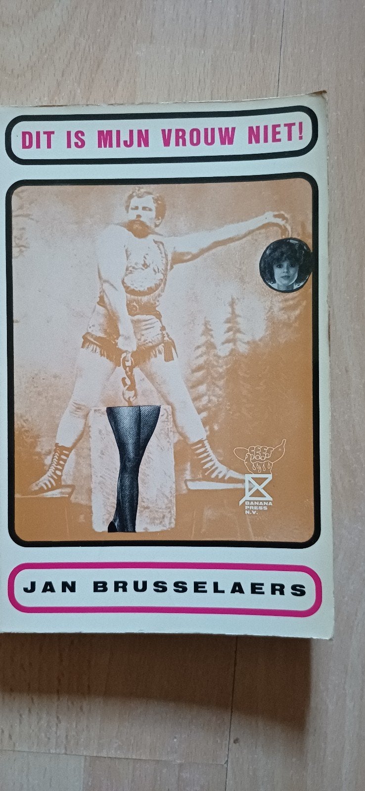 Dit is mijn vrouw niet! - Jan Busselaers (1975), Ophalen of Verzenden, Gelezen, Jan Busselaers, België
