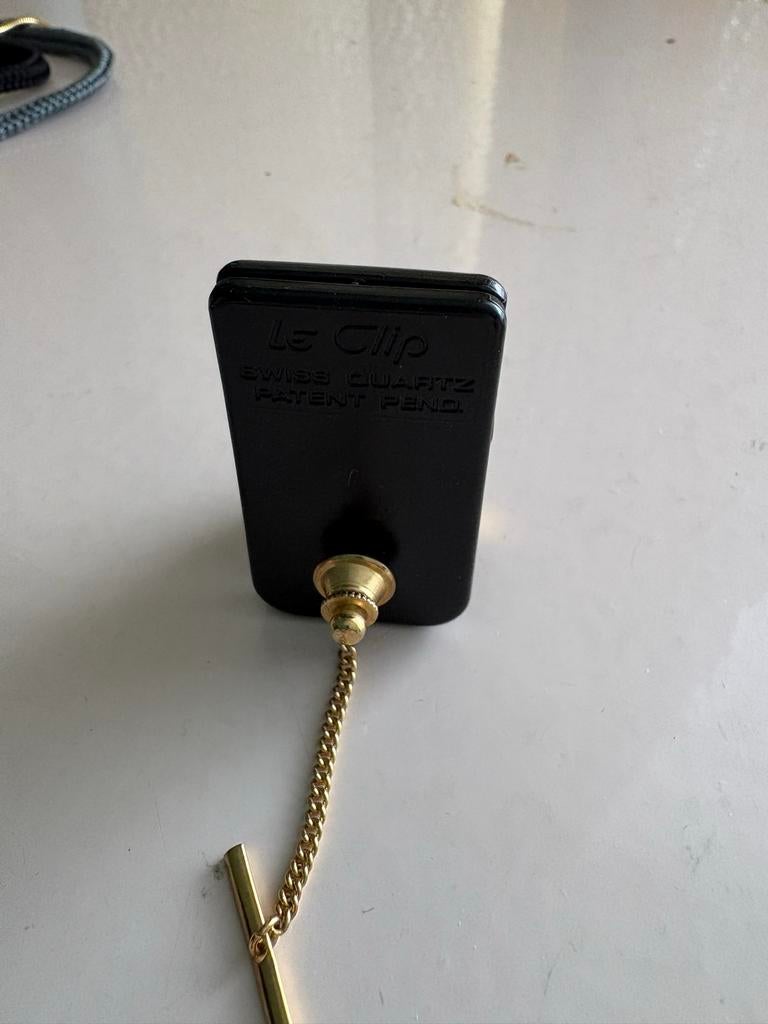 Le Clip horloge jaren '80 met 3 kettingen, Gebruikt, Overige materialen, Ophalen, Overige merken