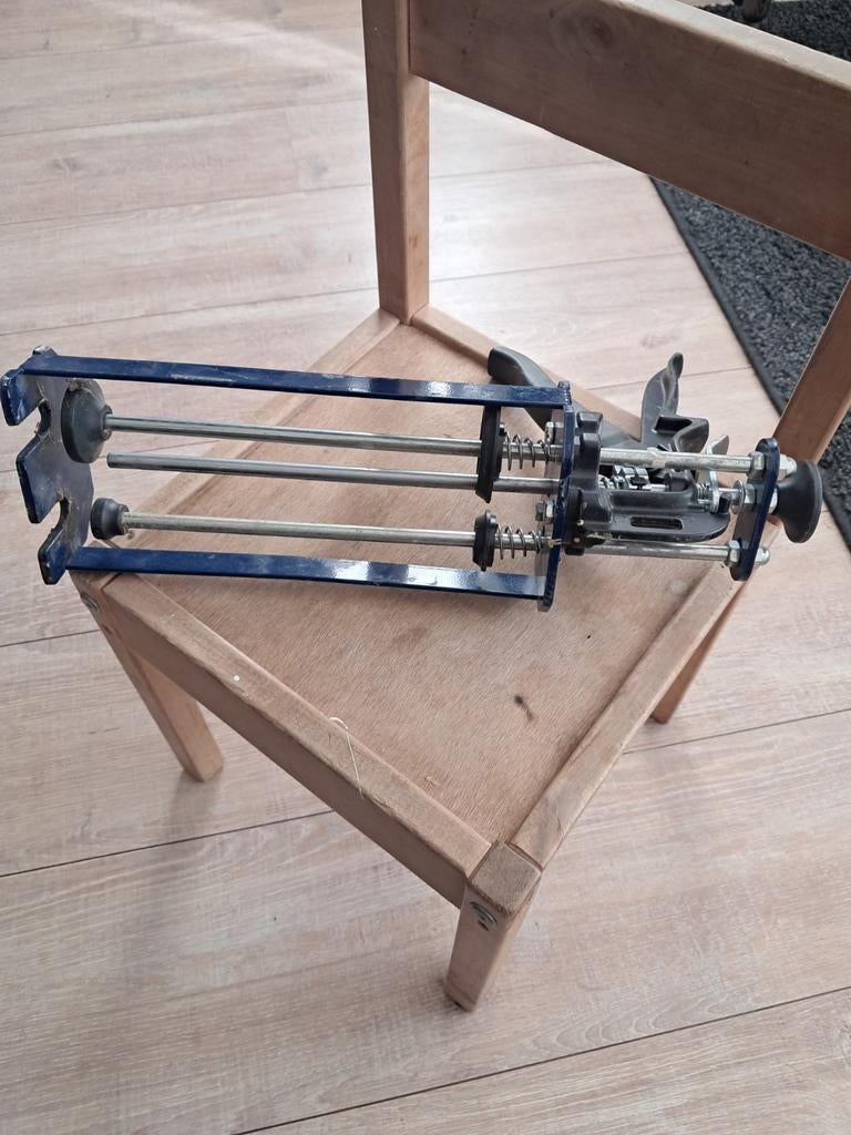 2 componenten kitspuit hilti mortelspuit, Ophalen of Verzenden, Zo goed als nieuw