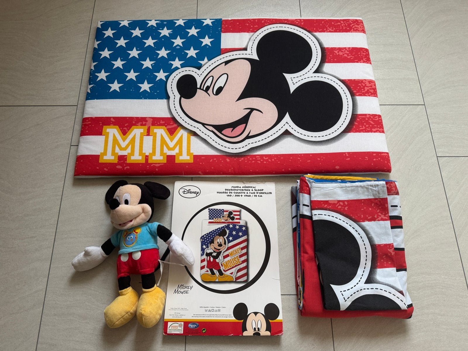 Mickey Mouse Dekbedovertrek, knuffel en canvas schilderij, Ophalen, Eenpersoons, Dekbedovertrek, Zo goed als nieuw