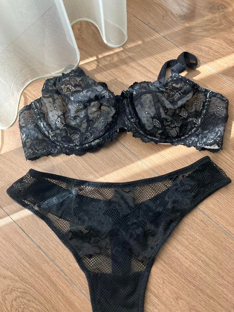 Livera setje, maat 80C, Verzenden, Zwart, Setje