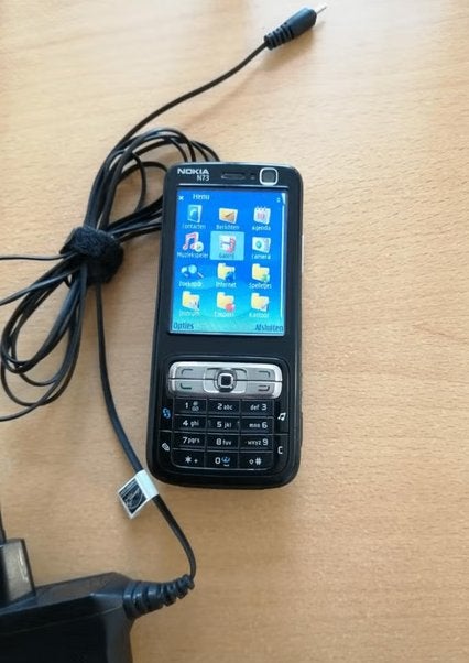 WEG=WEG!! COOLE NOKIA N73-1 CLASSIC MOBIELE TELEFOON + LADER, Ophalen, Gebruikt, Zwart, Fysiek toetsenbord