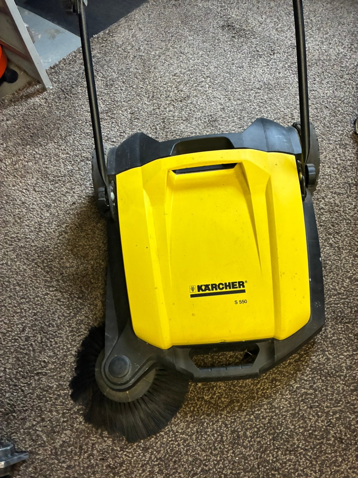 karcher veegmachine  s550, Ophalen of Verzenden, Zo goed als nieuw