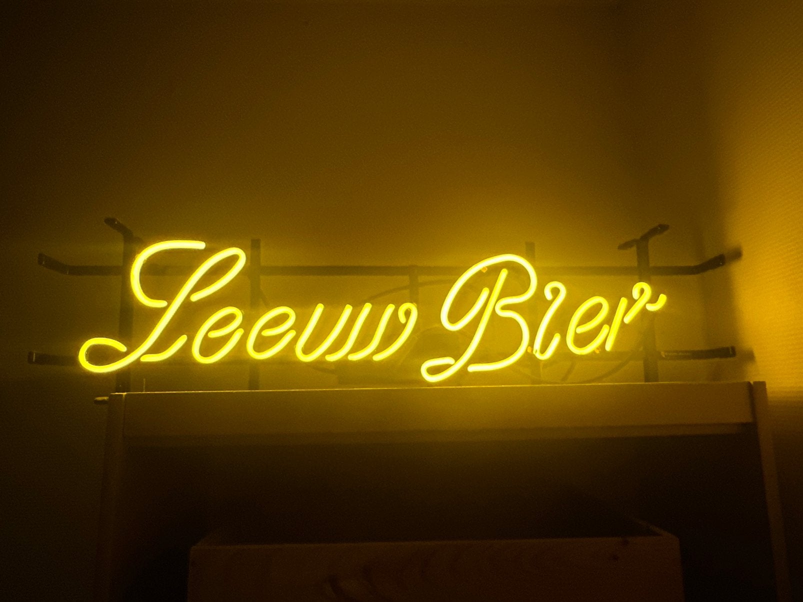 Vintage Neon Lamp ‘Leeuw Bier’, Verzamelen, Automaten | Jukeboxen, Ophalen, Zo goed als nieuw, 1970 tot heden, Overige merken