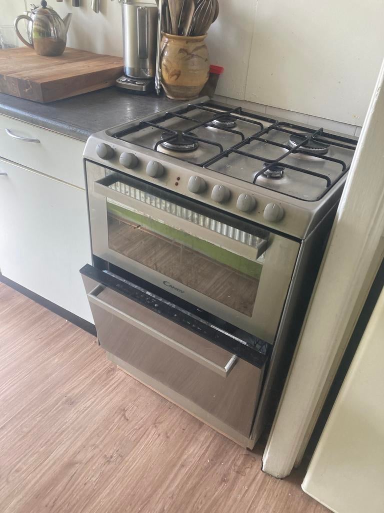 Fornuis / Oven / Vaatwasser combi Candy, Ophalen, 4 kookzones, Zo goed als nieuw, Gas
