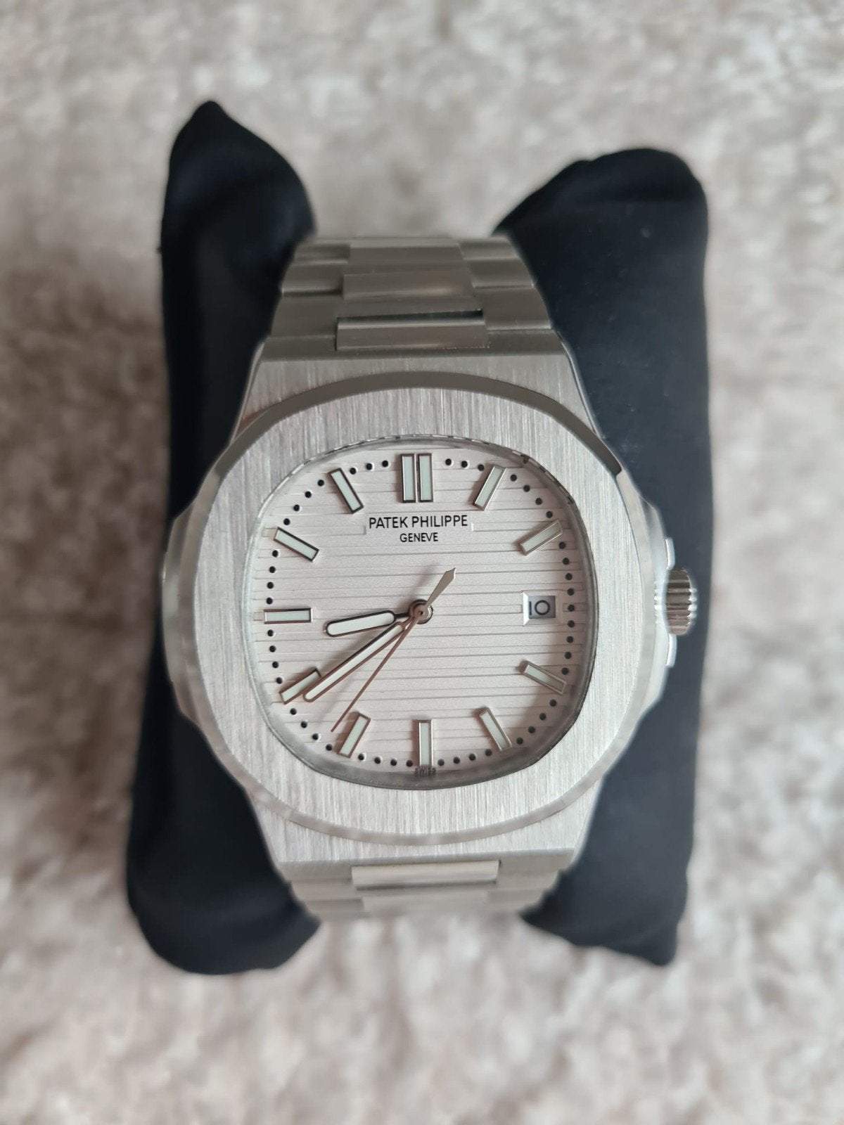 PATEK PHILIPPE NAUTILUS STAAL AUTOMAAT WITTE PLAAT, Sieraden, Tassen en Uiterlijk, Ophalen of Verzenden, Zo goed als nieuw, Staal