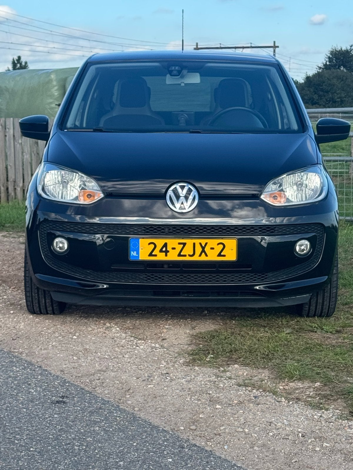 Foto 3 van Volkswagen up! 1.0 55KW AUT 2013 Zwart