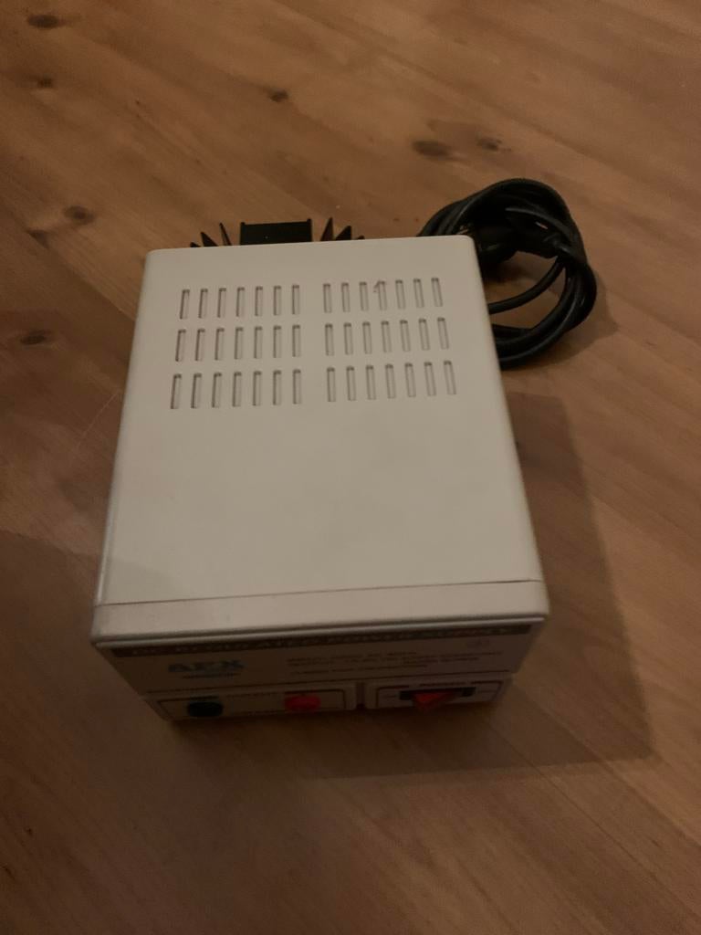 Afx Voeding 13.8V 6-8 Ampere, Ophalen of Verzenden, Gebruikt