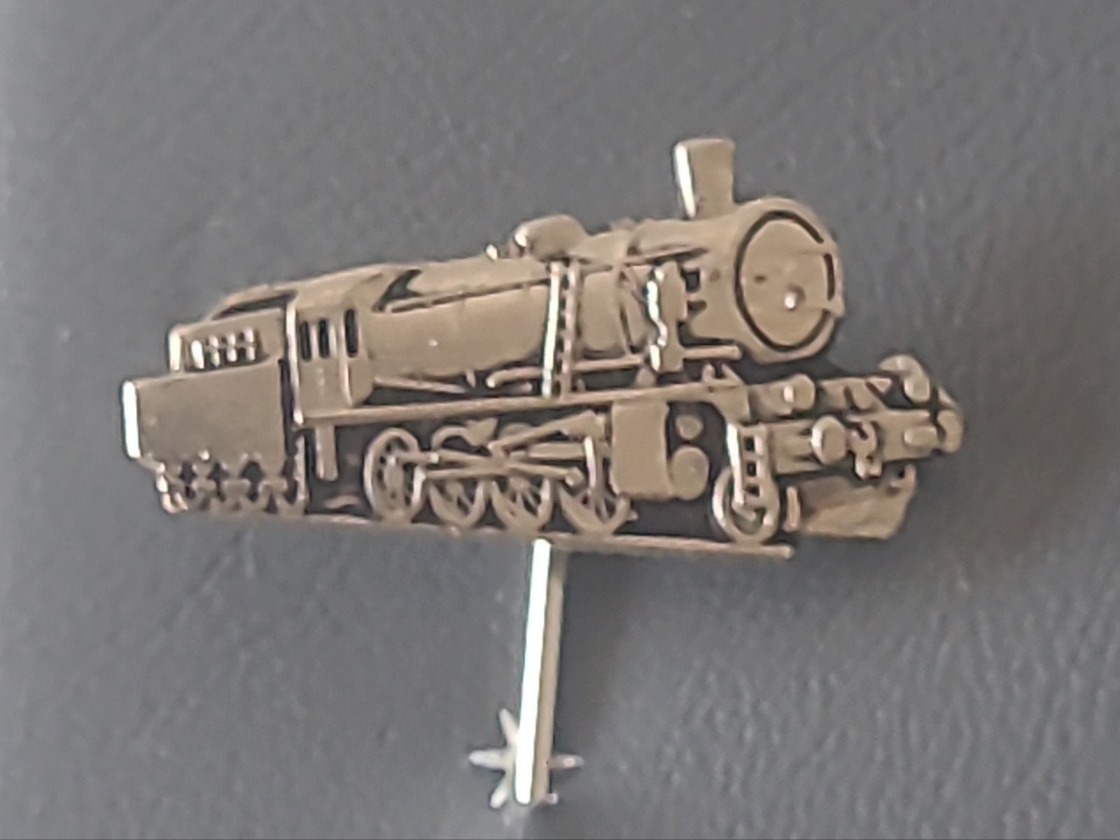 NS 4815 Stoomlocomotief Speldje, Verzamelen, Verzenden