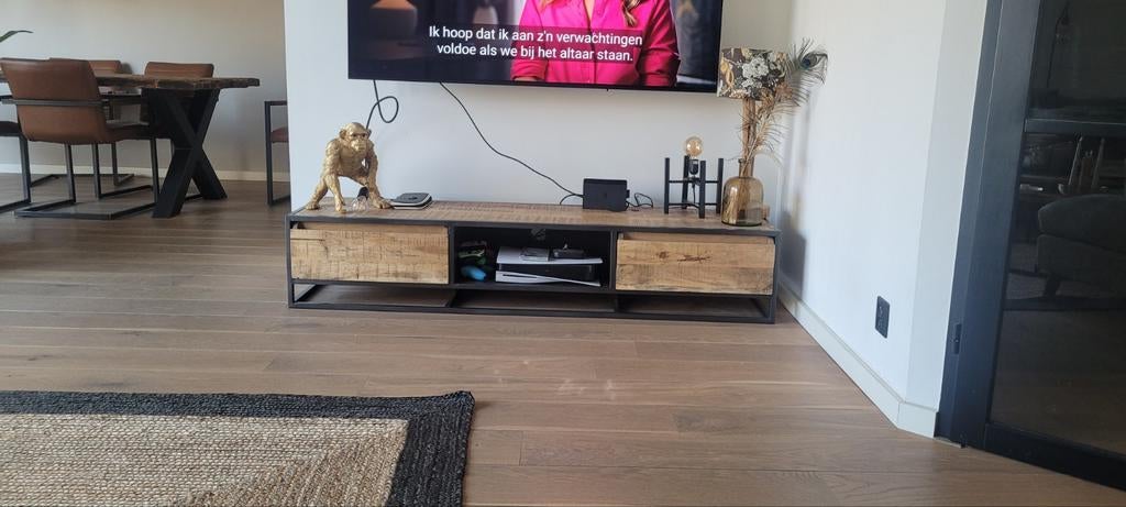 Mooi mango houten tv dressoir - Industrieel design, Overige houtsoorten, Gebruikt, 100 tot 150 cm, Ophalen of Verzenden